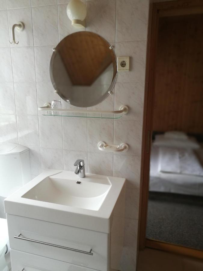 Gruendner Vendeghaz Bed & Breakfast Siofok Bagian luar foto